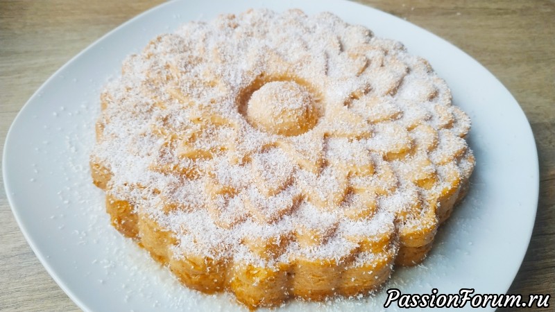 Творожная запеканка с хурмой и заварным кремом