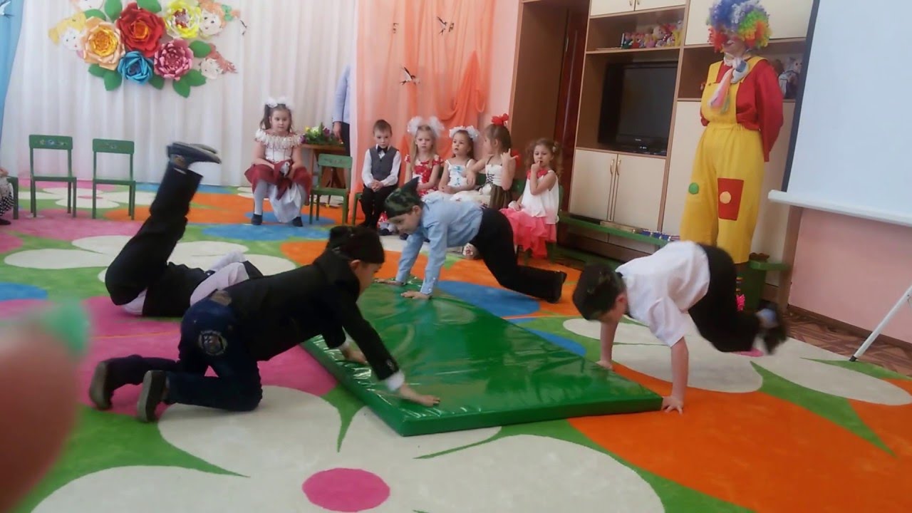 Танец мальчиков в Детском саду