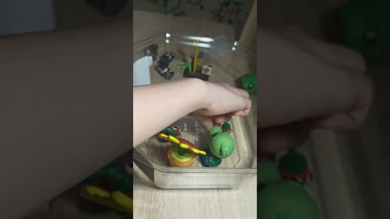 Первое видео моего внука