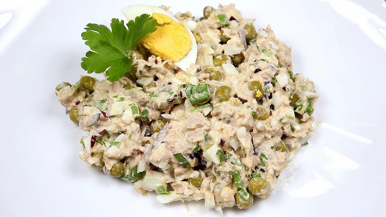 Салат с тунцом