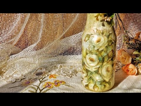 Декупаж на стеклянной бутылке. Видео МК